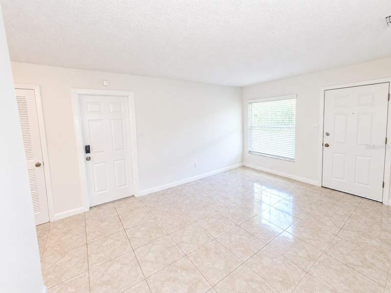 4 bedroom Single Family Residence at 336 Greens End Street, Catalina Park 1st Add, Orlando — photo 2