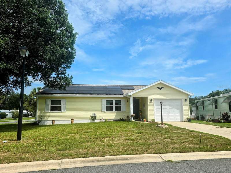 2 bedroom Single Family Residence at 1223 Tarpon Lane, The Villages, Lady Lake — photo 2