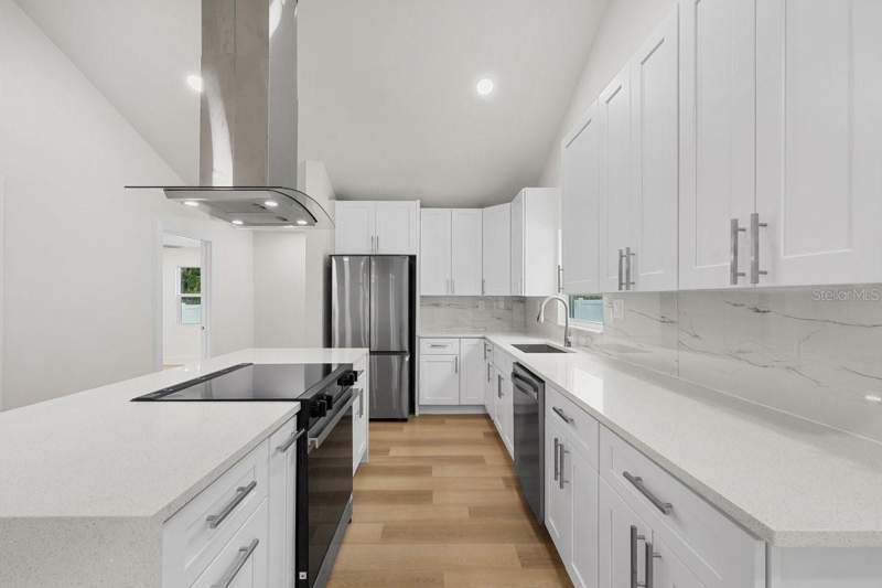 2 bedroom Single Family Residence at 2590 18th Avenue, Avalon, St Petersburg — photo 4