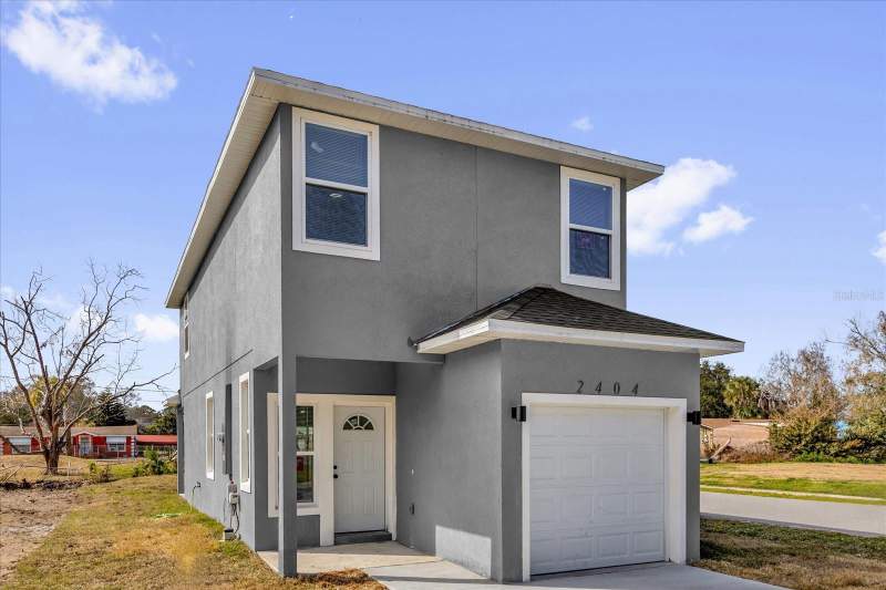 3 bedroom Single Family Residence at 2404 CENTER STREET, MIDWAY, SANFORD — photo 2