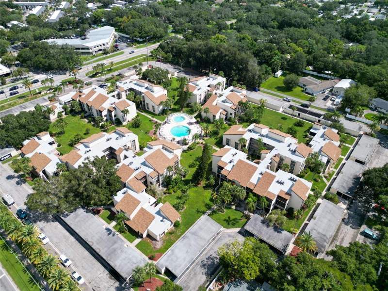 1 bedroom Condominium at 2209 BELLEAIR ROAD #C3, CHATEAU BELLEAIR CONDO, CLEARWATER — photo 1