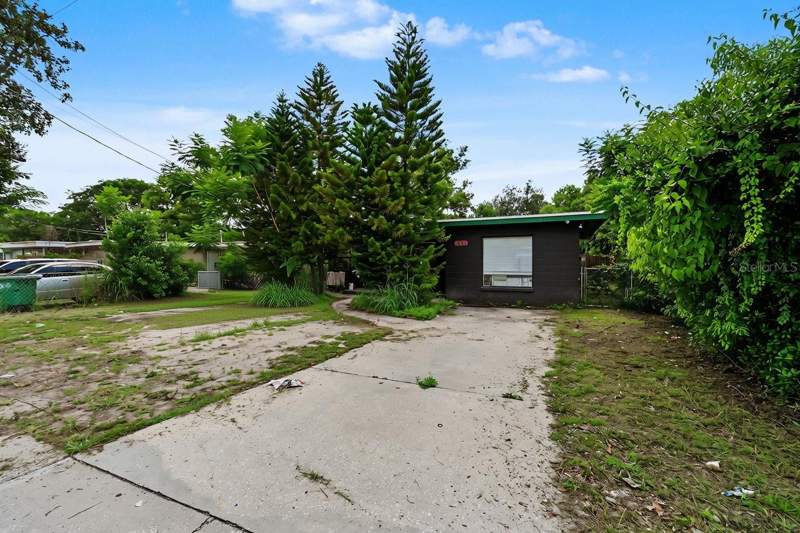 3 bedroom Single Family Residence at 1803 E Bougainvillea Avenue, Tampa Overlook, Tampa — photo 3