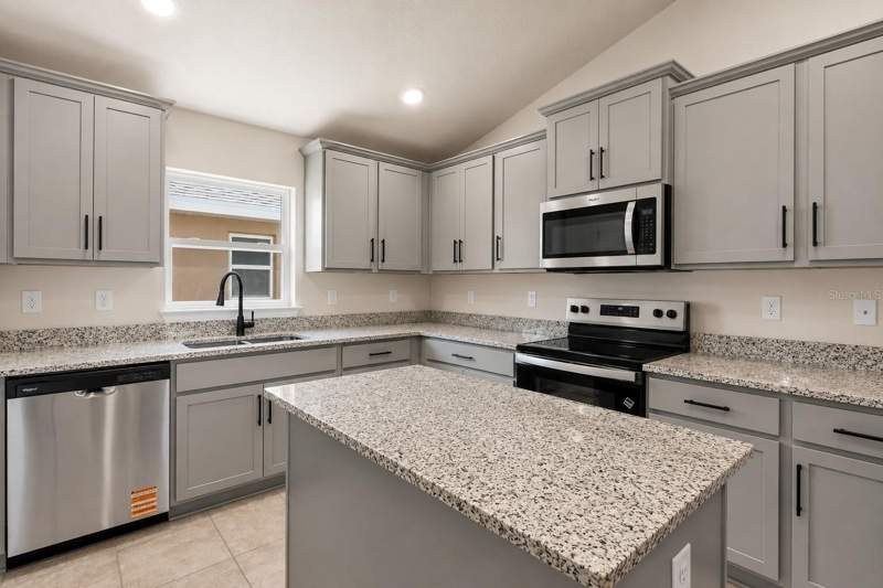 4 bedroom Single Family Residence at 1667 Ann Rose Way, Arbor Park, Leesburg — photo 2