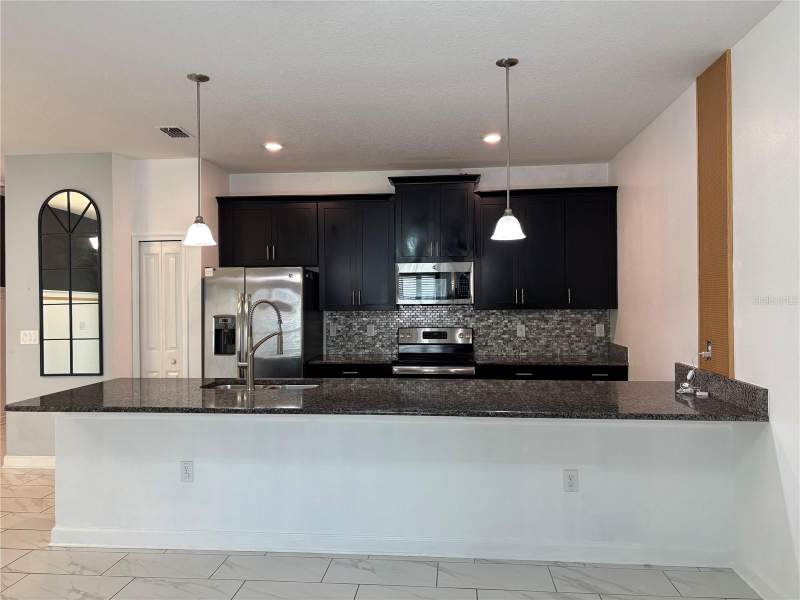 4 bedroom Townhouse at 1591 Moon Valley Drive, Stoneybrook South Ph I-1 & J-1, Davenport — photo 5