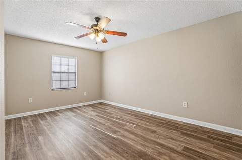 100 E Oak Terrace Drive #D2, Leesburg FL - photo 15 of 33