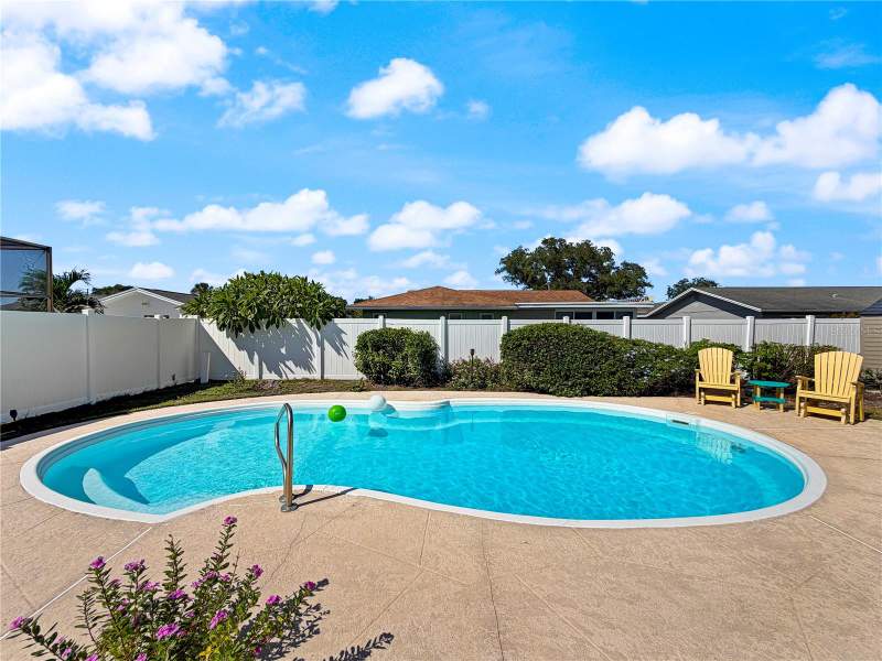 3 bedroom Single Family Residence at 13655 Las Palmas Drive, Del Prado Imperial, Largo — photo 5