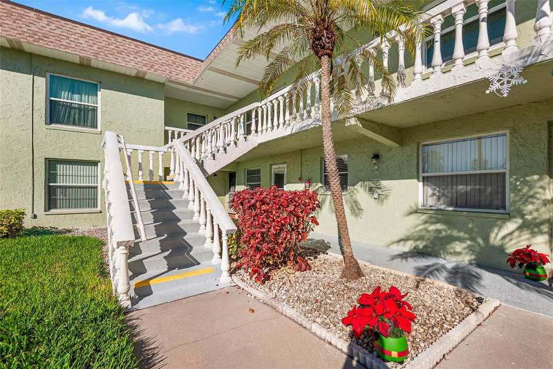 1 bedroom Condominium at 1250 S PINELLAS AVENUE #803, GREEN DOLPHIN PARK CONDO, TARPON SPRINGS — photo 2