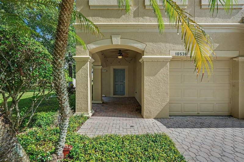 3 bedroom Townhouse at 10536 Shady Falls Court, River Walk, Riverview — photo 2