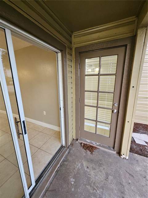 1908 Lake Atriums Circle #15, Orlando FL - photo 18 of 40