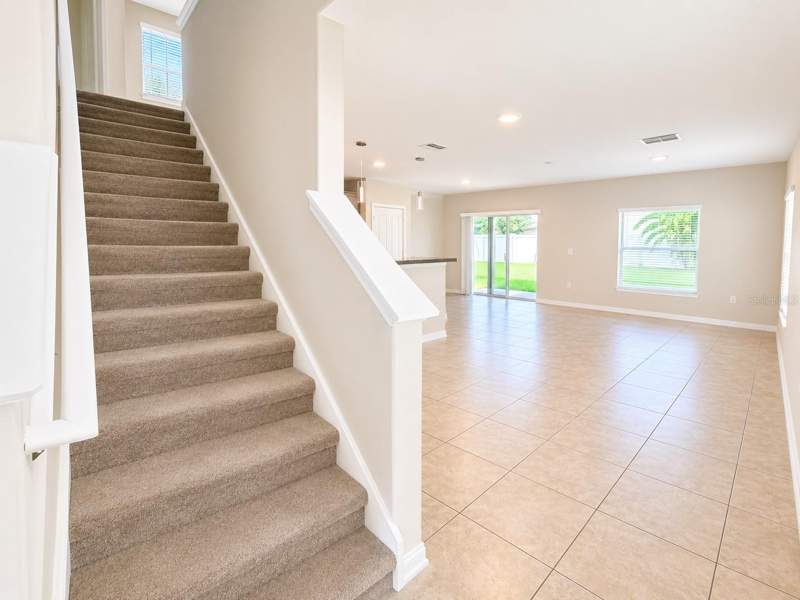 4 bedroom Single Family Residence at 7422 Evening Primrose Court, Touchstone Ph 2, Tampa — photo 2