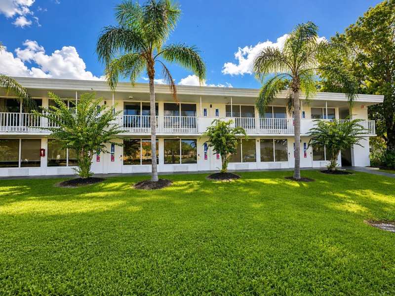 1 bedroom Condo - Hotel at 2930 Polynesian Isle Boulevard #105, Maingate Condo Bldg A, Kissimmee — photo 1