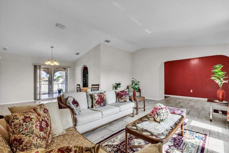 3 bedroom Single Family Residence at 1726 Blue Lake Circle, Punta Gorda Isles Sec 23, Punta Gorda — photo 5