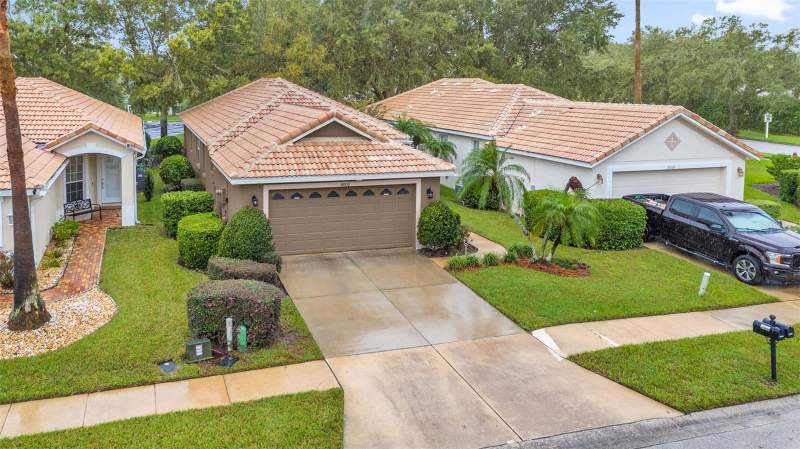 3 bedroom Single Family Residence at 8002 Saint Andrews Way, Country Club/Mount Dora Ph Ii-, Mount Dora — photo 4