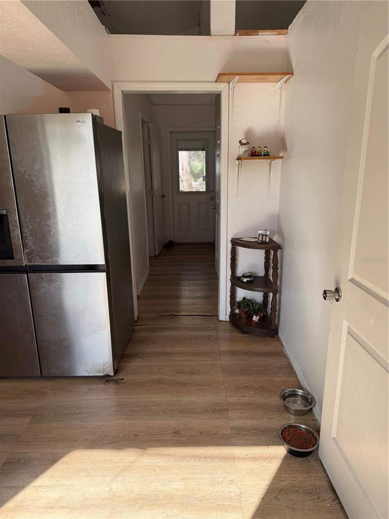 1 bedroom Single Family Residence at 1211 NW Eucalyptus Avenue, Tall Pines Estates, Arcadia — photo 4