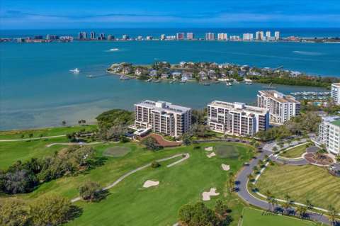 6 Belleview Boulevard #105, gated community for sale in Belleair