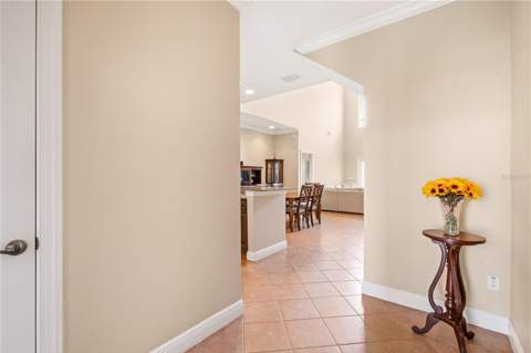 210 Valencia Circle, St Petersburg FL - photo 6 of 6