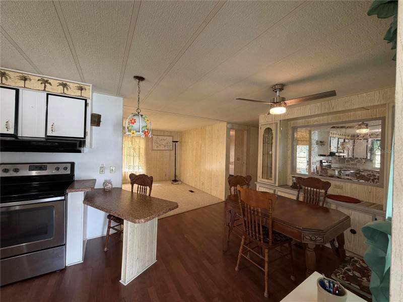 2 bedroom Manufactured Home at 930 Tarrson Boulevard, Orange Blossom Gardens Unit 03, Lady Lake — photo 3