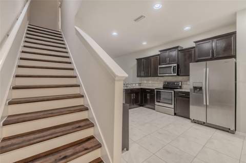 4734 White Sanderling Ct Court, Tampa FL - photo 12 of 41