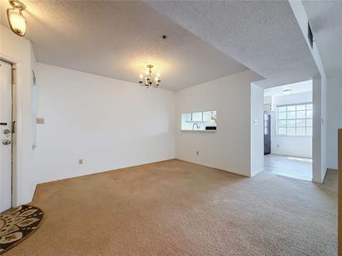 6810 Stones Throw Circle #13302, St Petersburg FL - photo 9 of 49