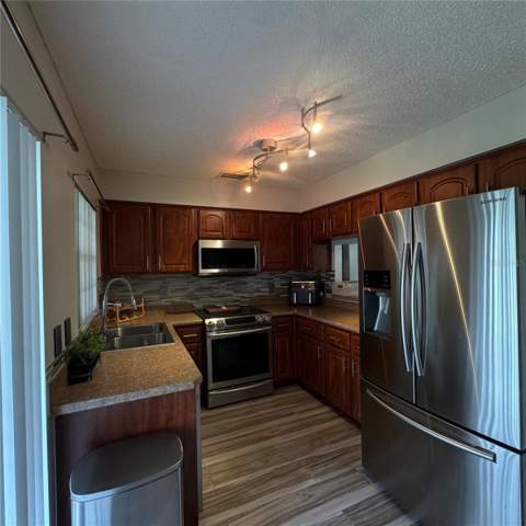 306 Kensington Lake Circle, Brandon FL - photo 8 of 23