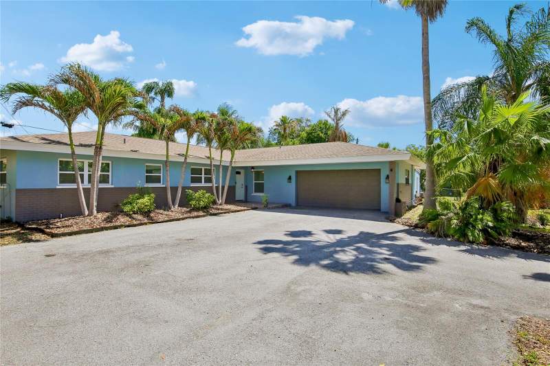 Douglas Manor Estates