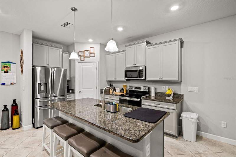 3 bedroom Townhouse at 6612 Citrus Creek Lane, Bridge Haven Ph 1, Tampa — photo 2