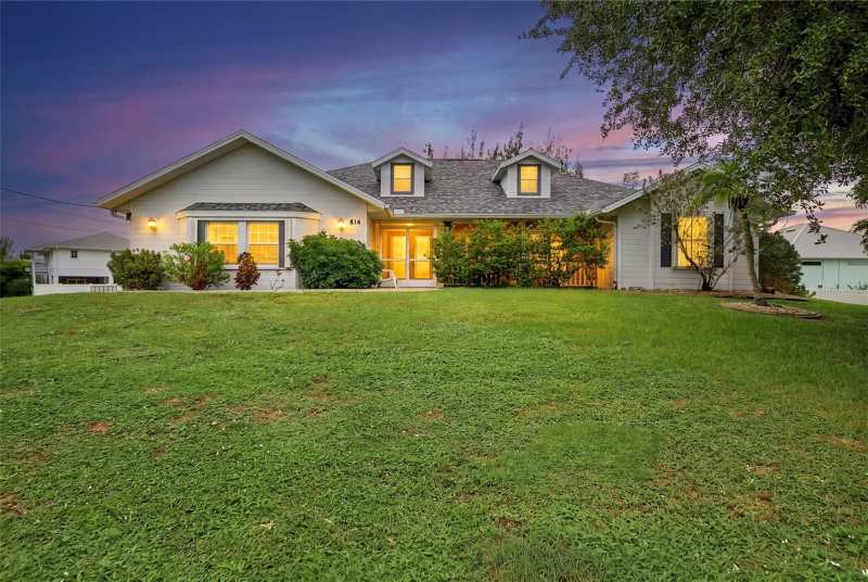 3 bedroom Single Family Residence at 614 Rio Villa Drive, Waterway Colony, Punta Gorda — photo 1