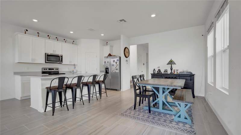 4 bedroom Single Family Residence at 4704 Homestead Trail, Edgewater Ed-4 Lt 1 Rep, St Cloud — photo 5