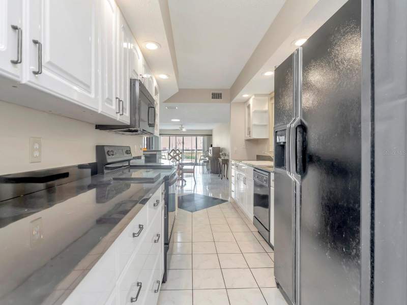 2 bedroom Condominium at 7871 Sailboat Key Boulevard #108, Santa Maria Condo Sailboat, St Petersburg — photo 5