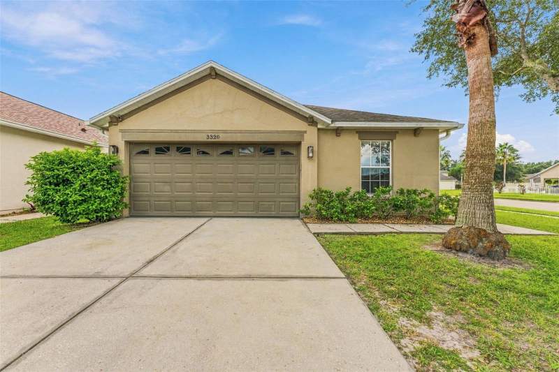 3 bedroom Single Family Residence at 3320 Cardinal Feather Drive, Suncoast Mdws Increment 2, Land O Lakes — photo 2