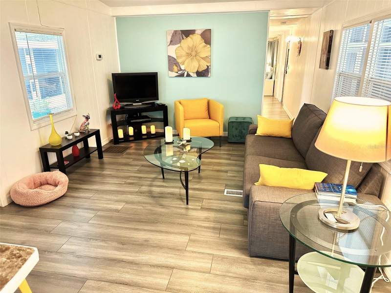 2 bedroom Mobile Home at 9790 66th Street #194, Clearwater Cascade M/H Park Unrec, Pinellas Park — photo 5