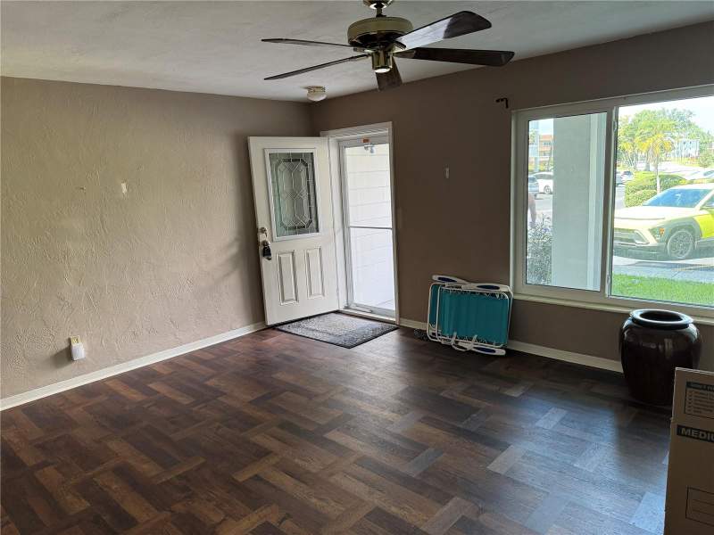 1 bedroom Condominium at 2020 World Parkway Boulevard #8, On Top Of The World, Clearwater — photo 2