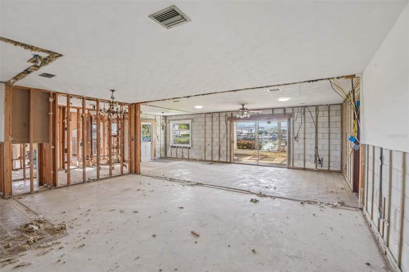 3 bedroom Single Family Residence at 4008 Dana Shores Drive, Unplatted, Tampa — photo 3