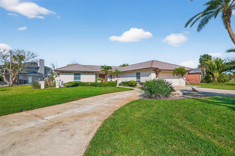 4 bedroom Single Family Residence at 3103 Wedgewood Drive, Belle Isle, Belleair Beach — photo 2