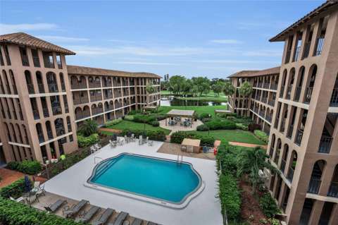 6100 Gulfport Boulevard #405, home for sale in Gulfport 33707