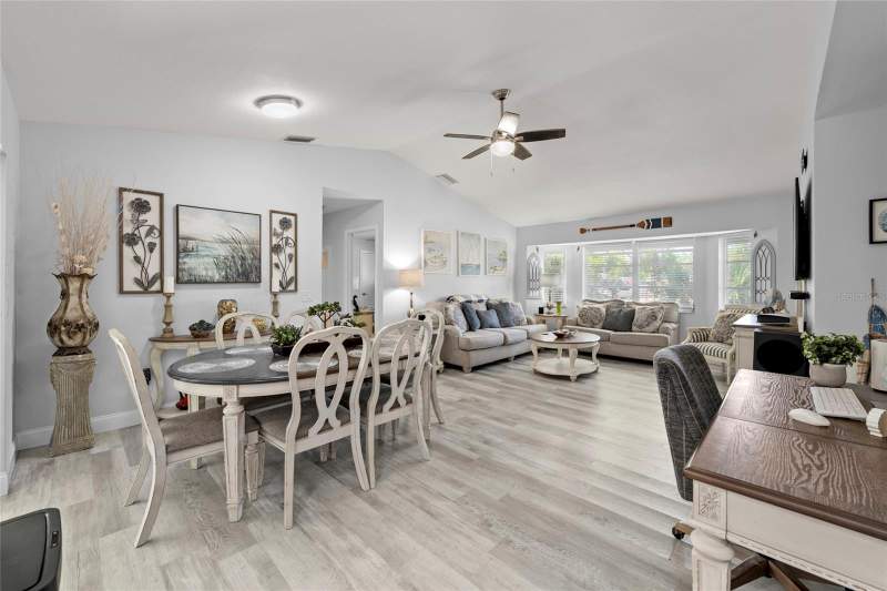 3 bedroom Single Family Residence at 935 Baer Avenue, Port Charlotte Sec 008, Port Charlotte — photo 4