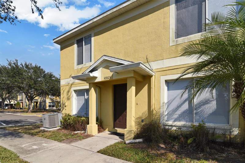 3 bedroom Townhouse at 10805 Keys Gate Drive, Summerfield Village 1 Tr 2, Riverview — photo 4