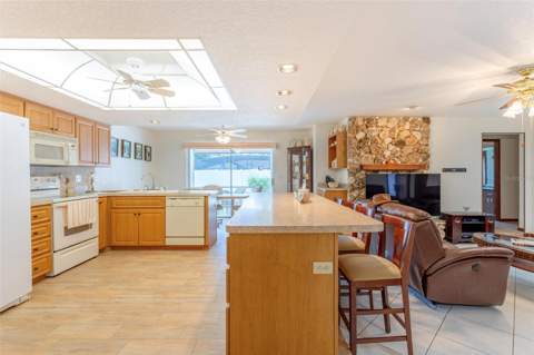 8830 Aspen Avenue, Orlando FL - photo 7 of 30