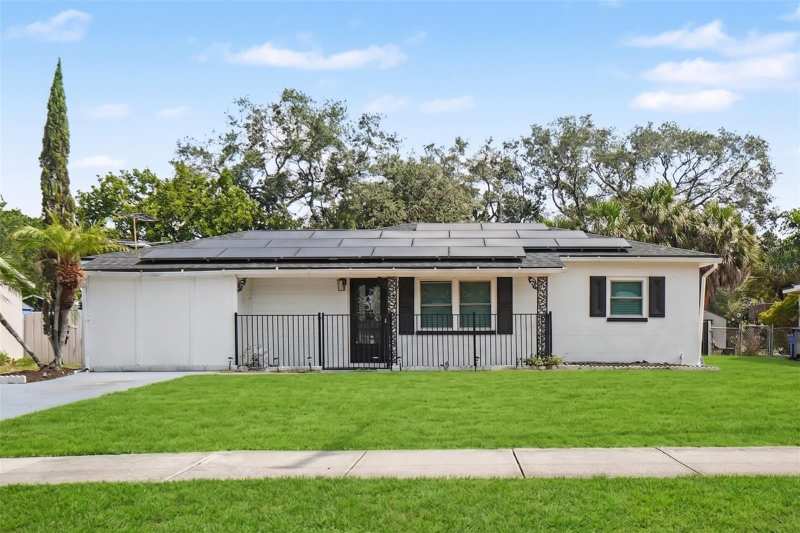 2 bedroom Single Family Residence at 313 Miller Mac Road, Apollo Beach Unit 1 Pt 2, Apollo Beach — photo 1
