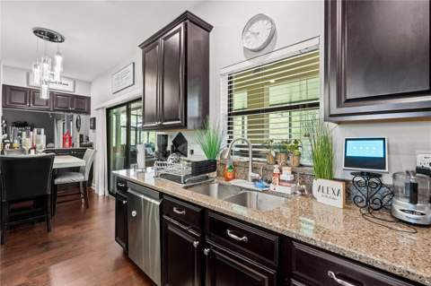 5049 Ivory Stone Drive, Wimauma FL - photo 16 of 67