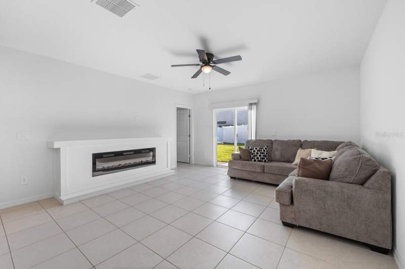 5 bedroom Single Family Residence at 629 Bald Cypress Drive, Cypress Point/Lk Parker, Lakeland — photo 5