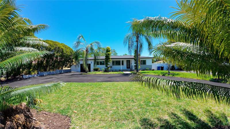 3 bedroom Single Family Residence at 936 Alcazar Way, Lakewood Estates Sec A, St Petersburg — photo 3