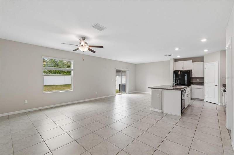 4 bedroom Single Family Residence at 3715 Daisy Bloom Place, Touchstone, Tampa — photo 3