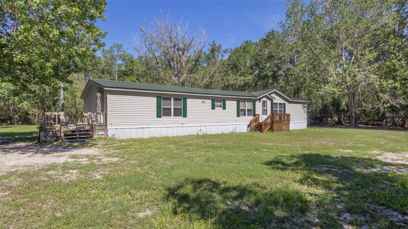 3 bedroom Manufactured Home at 17824 NE 143rd Terrace, Clover Acres Waldo, Waldo — photo 4