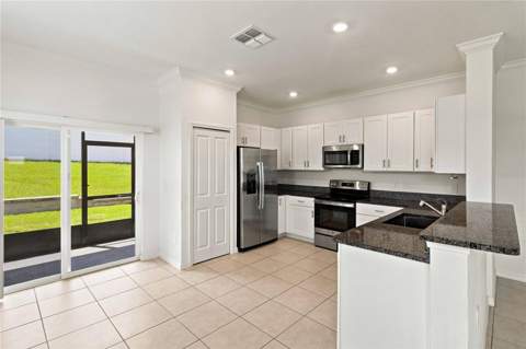 36536 Well Hill Way, Zephyrhills FL - photo 8 of 24