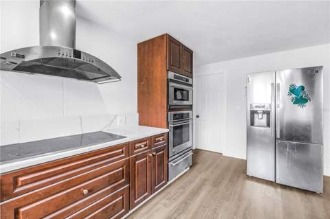 110 NE Monroe Circle #1, St Petersburg FL - photo 13 of 64