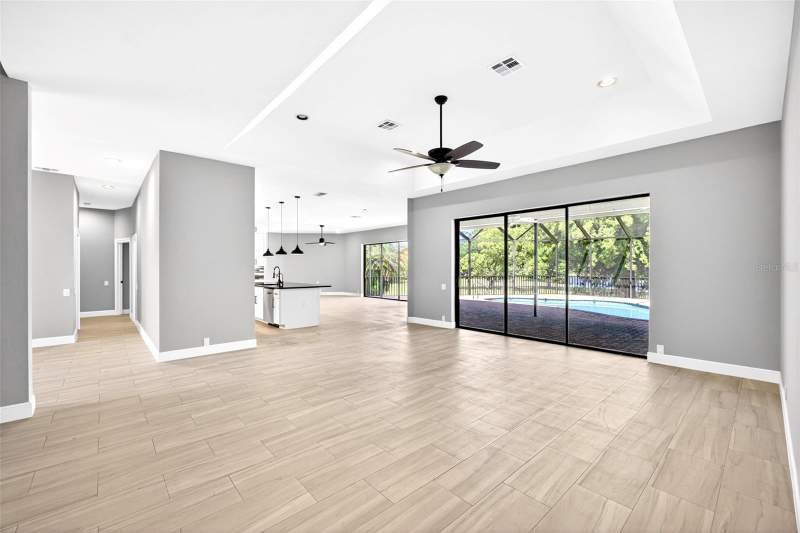 3 bedroom Single Family Residence at 7214 Hendry Creek Drive, Hendry Creek, Fort Myers — photo 5