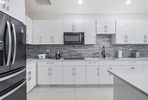 12726 Barrett Drive, Tampa FL - photo 16 of 69