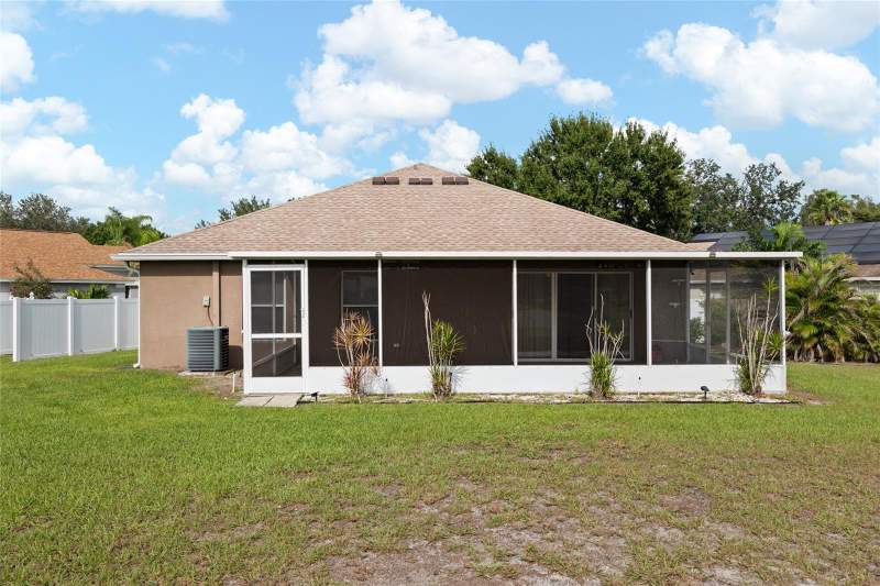 4 bedroom Single Family Residence at 12315 Twinkling Star Place, South Pointe Ph 7, Riverview — photo 2