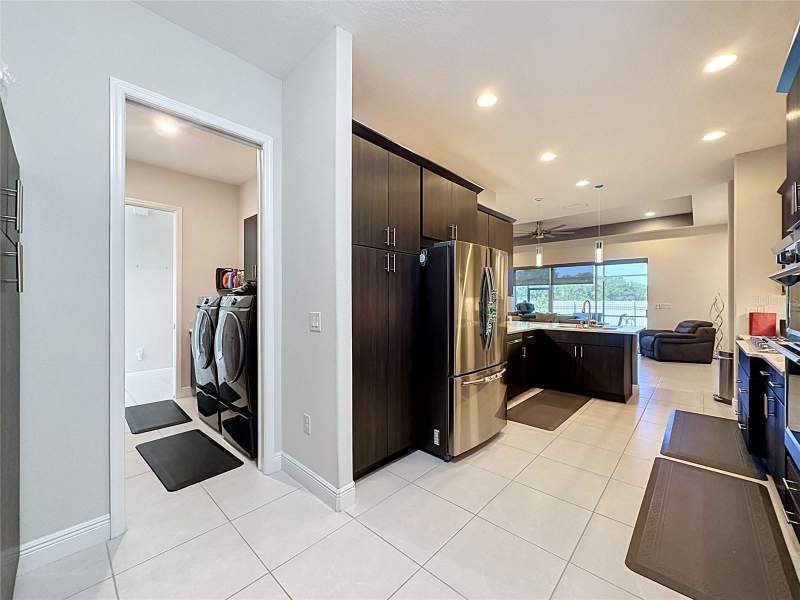 3 bedroom Single Family Residence at 8665 Bridgeport Bay Circle, Lakes Of Mount Dora Ph, Mount Dora — photo 4